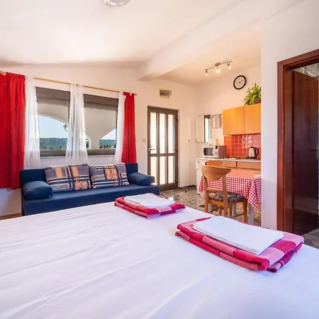 Apartment Lovely In With Kitchen Krusevo (Zadar)